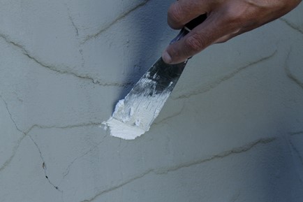 aplicar material de emparchar
